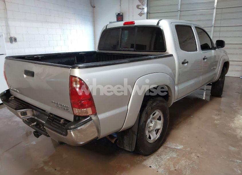 Photo 4 of 2006 Toyota Tacoma PRERUNNER V6 (VIN 5TEJU62N46Z256851)