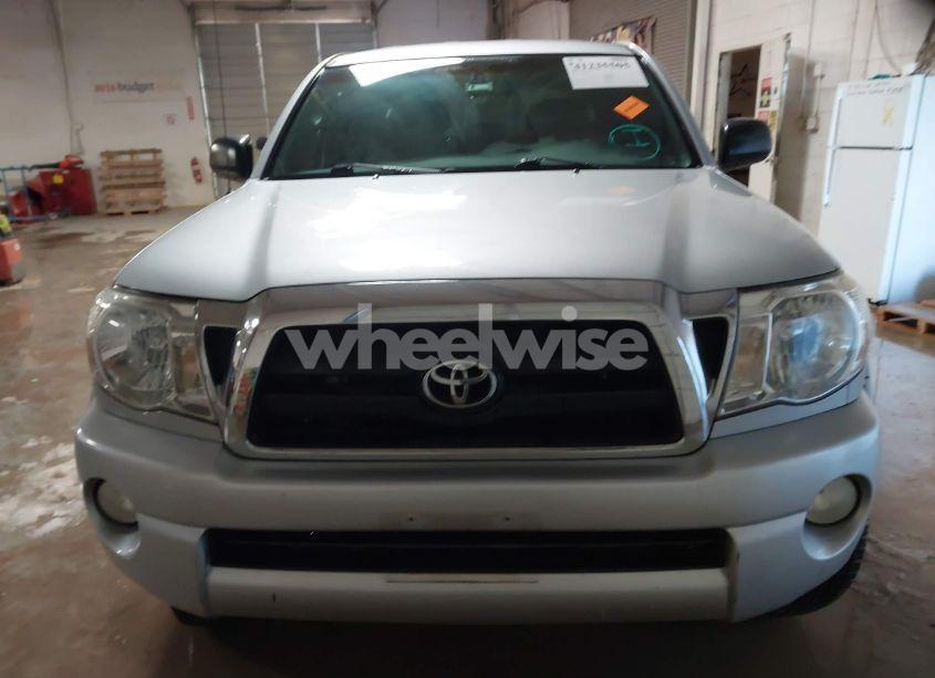 Photo 6 of 2006 Toyota Tacoma PRERUNNER V6 (VIN 5TEJU62N46Z256851)