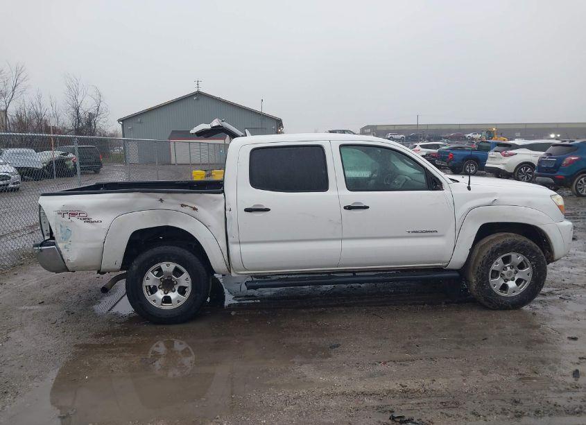 Photo 13 of 2007 Toyota Tacoma DOUBLE CAB PRERUNNER (VIN 5TEJU62N47Z369409)