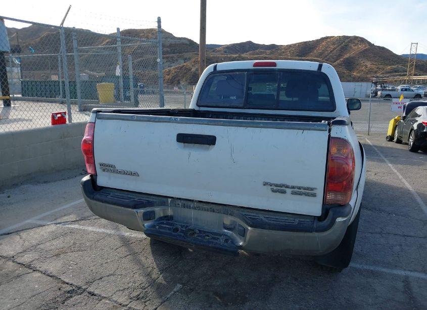 Photo 16 of 2006 Toyota Tacoma PRERUNNER V6 (VIN 5TEJU62N56Z251061)