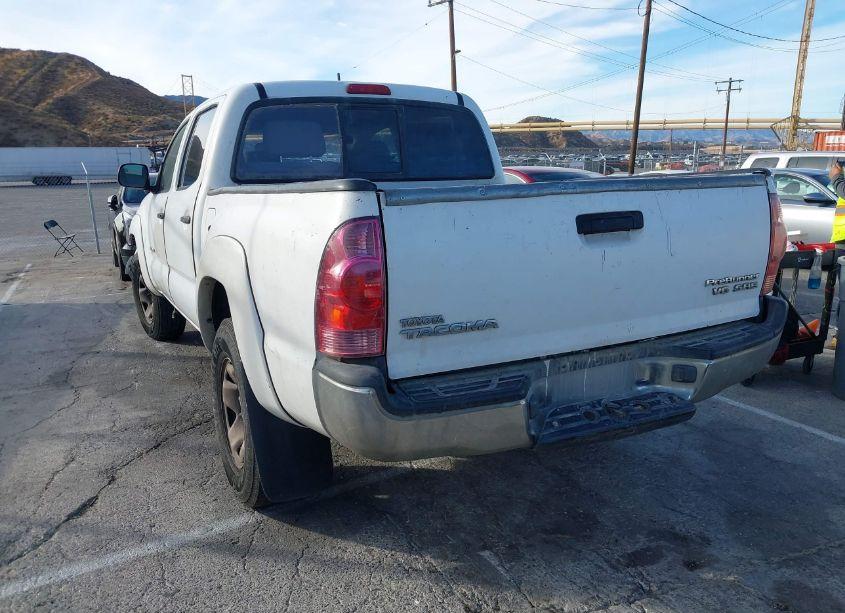 Photo 3 of 2006 Toyota Tacoma PRERUNNER V6 (VIN 5TEJU62N56Z251061)