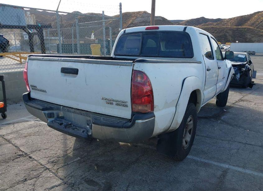 Photo 4 of 2006 Toyota Tacoma PRERUNNER V6 (VIN 5TEJU62N56Z251061)