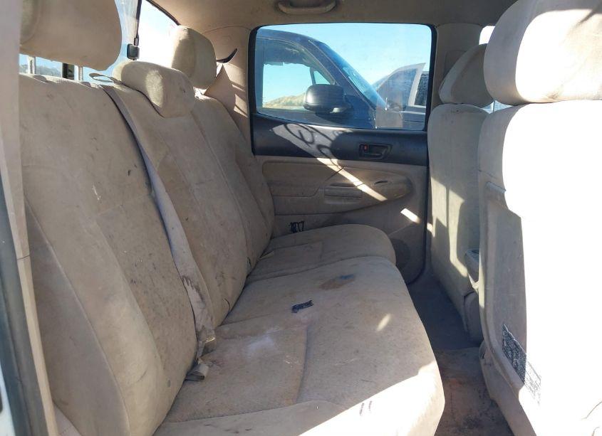 Photo 8 of 2006 Toyota Tacoma PRERUNNER V6 (VIN 5TEJU62N56Z251061)