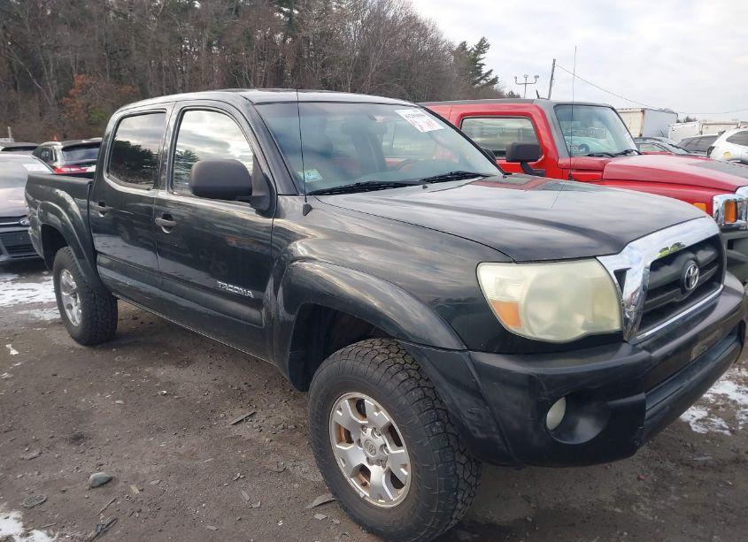 2005 Toyota Tacoma PRERUNNER V6 (VIN 5TEJU62N65Z110286) main photo