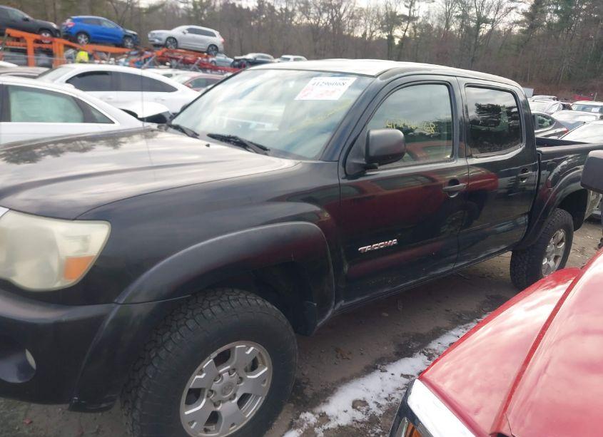 Photo 14 of 2005 Toyota Tacoma PRERUNNER V6 (VIN 5TEJU62N65Z110286)