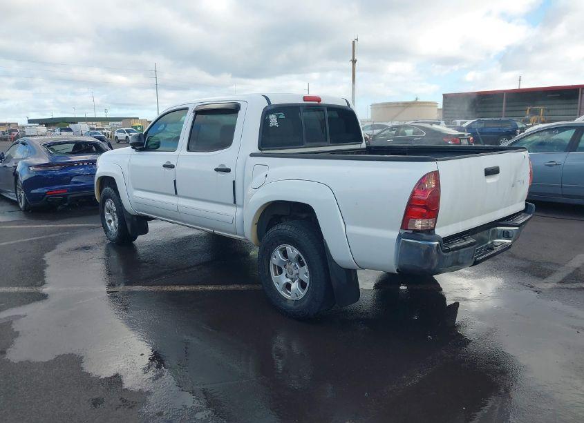 Photo 3 of 2007 Toyota Tacoma PRERUNNER V6 (VIN 5TEJU62N77Z335139)