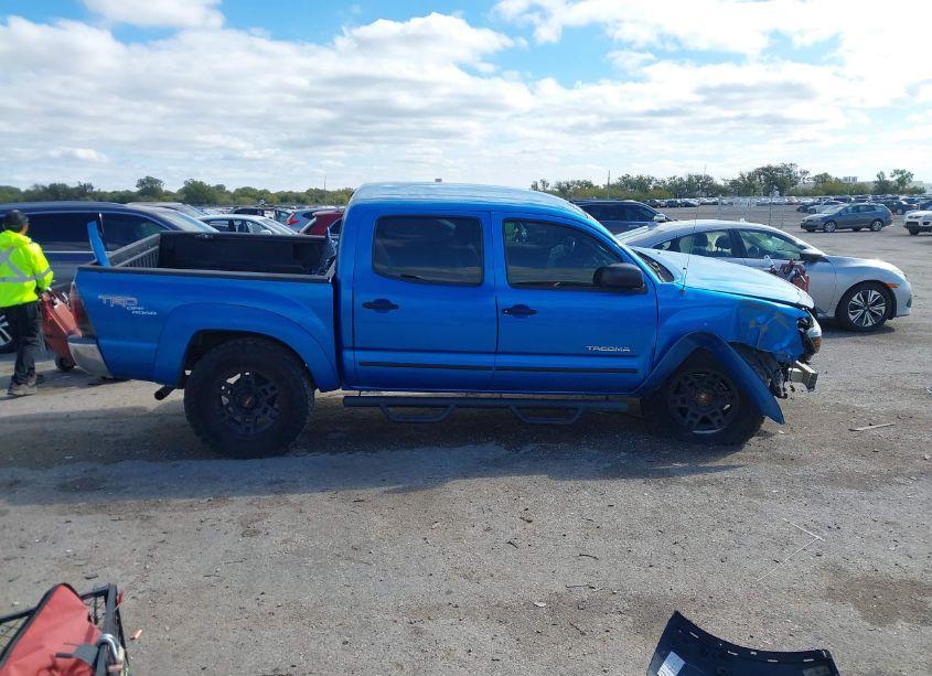 Photo 13 of 2005 Toyota Tacoma DOUBLE CAB PRERUNNER (VIN 5TEJU62N85Z092115)