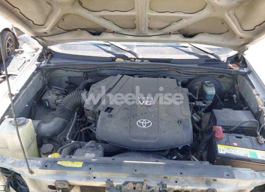 Photo 10 of 2005 Toyota Tacoma PRERUNNER V6 (VIN 5TEJU62N95Z128815)