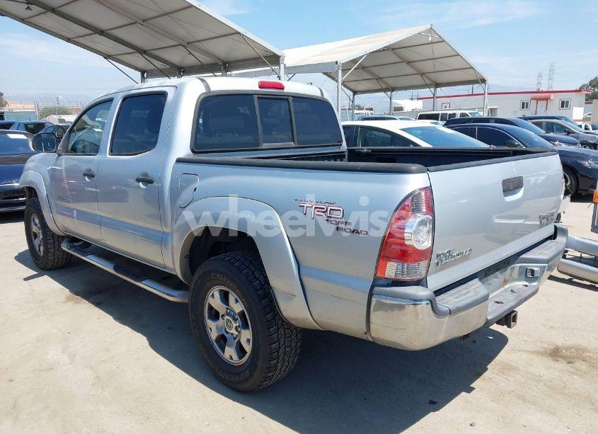 Photo 3 of 2005 Toyota Tacoma PRERUNNER V6 (VIN 5TEJU62N95Z128815)