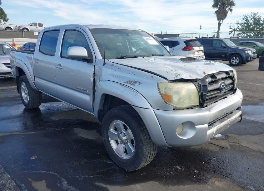 2006 Toyota Tacoma PRERUNNER V6 (VIN 5TEJU62N96Z300634) main photo