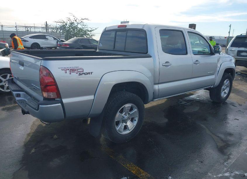 Photo 4 of 2006 Toyota Tacoma PRERUNNER V6 (VIN 5TEJU62N96Z300634)