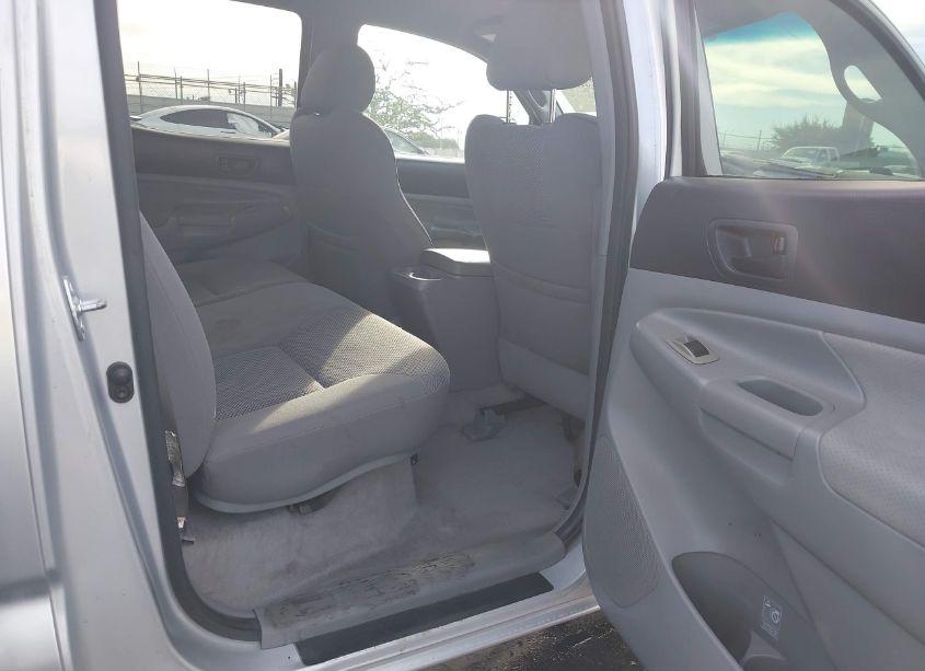 Photo 8 of 2006 Toyota Tacoma PRERUNNER V6 (VIN 5TEJU62N96Z300634)