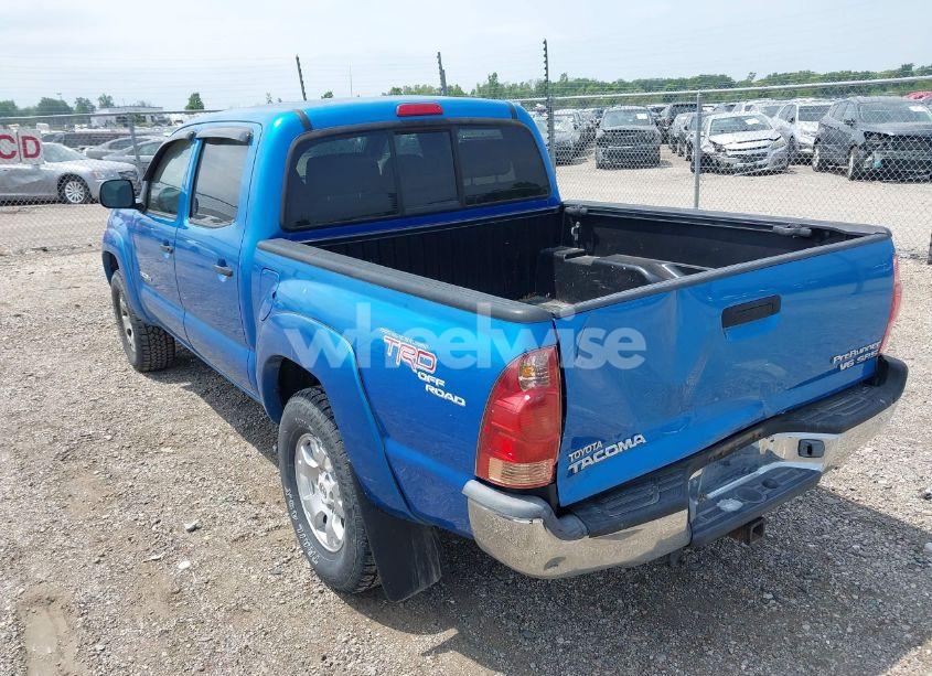 Photo 3 of 2005 Toyota Tacoma DOUBLE CAB PRERUNNER (VIN 5TEJU62NX5Z040582)