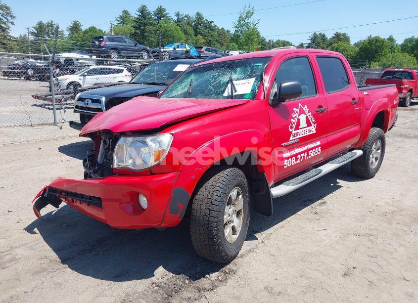 Photo 2 of 2005 Toyota Tacoma PRERUNNER V6 (VIN 5TEJU62NX5Z106483)