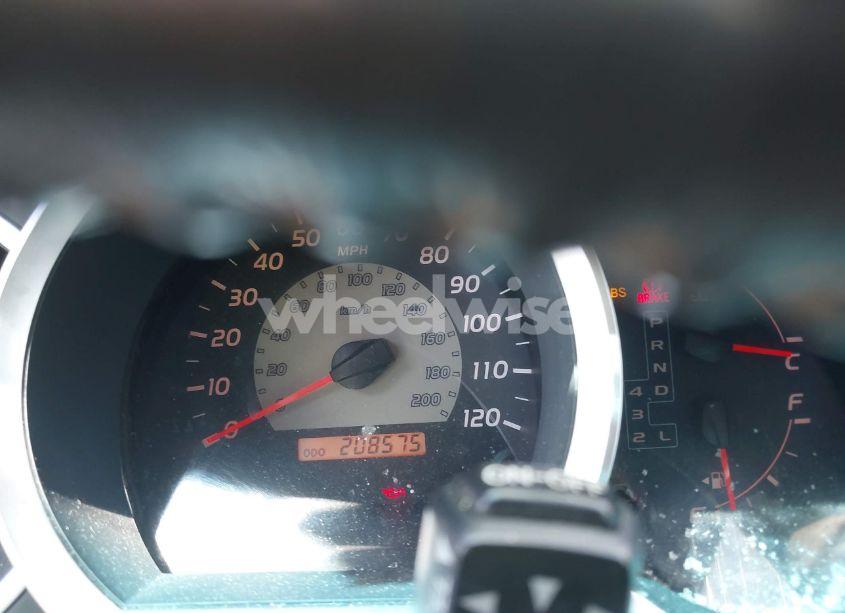 Photo 7 of 2005 Toyota Tacoma PRERUNNER V6 (VIN 5TEJU62NX5Z106483)