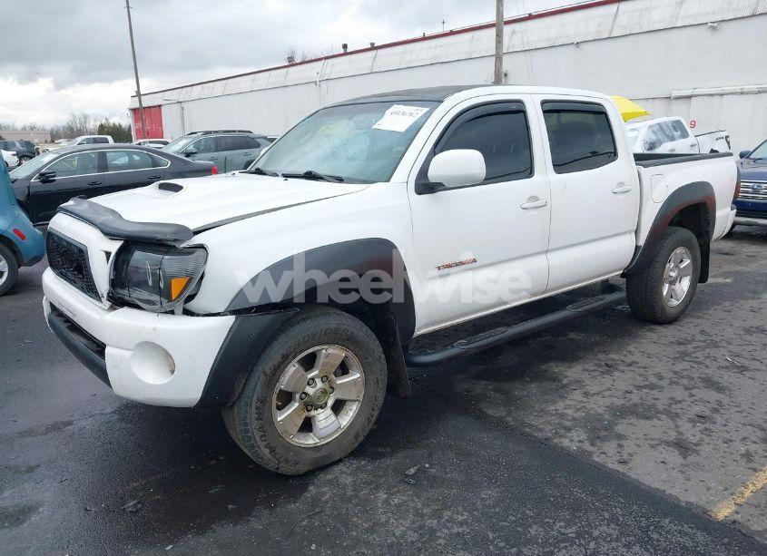 Photo 2 of 2006 Toyota Tacoma DOUBLE CAB PRERUNNER (VIN 5TEJU62NX6Z164336)