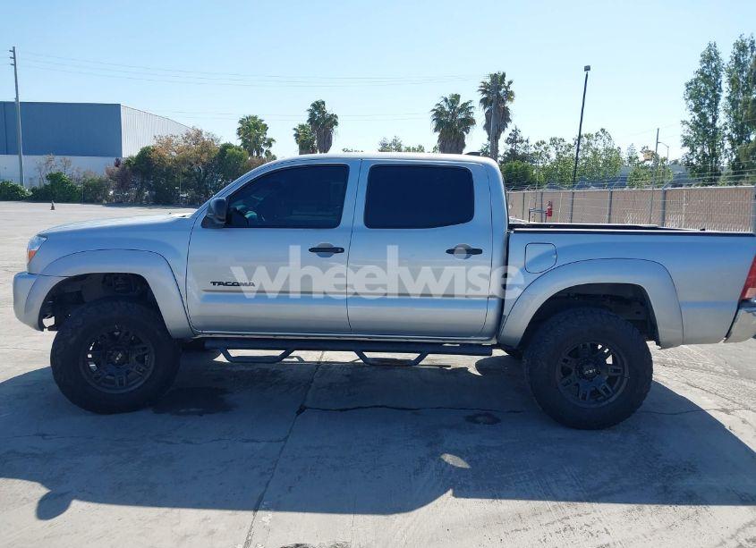 Photo 15 of 2007 Toyota Tacoma PRERUNNER V6 (VIN 5TEJU62NX7Z431959)