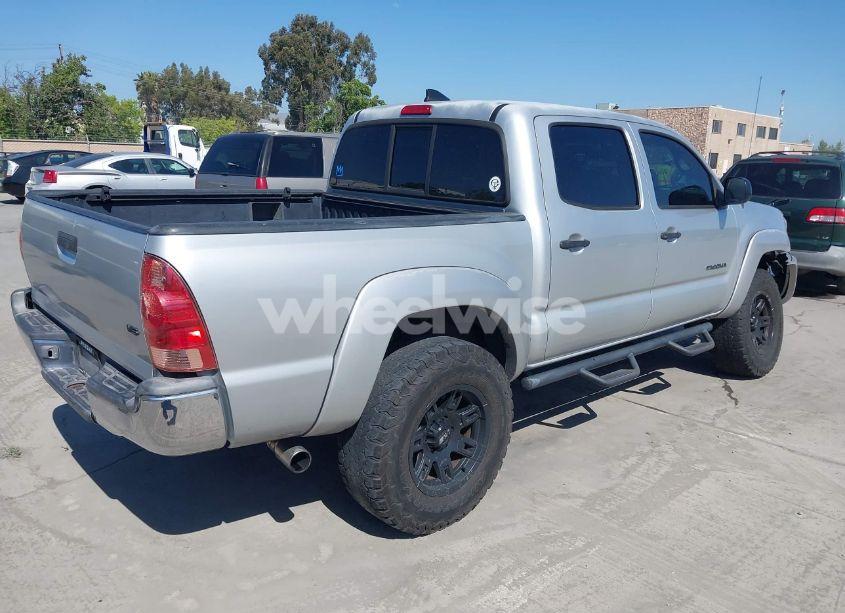 Photo 4 of 2007 Toyota Tacoma PRERUNNER V6 (VIN 5TEJU62NX7Z431959)