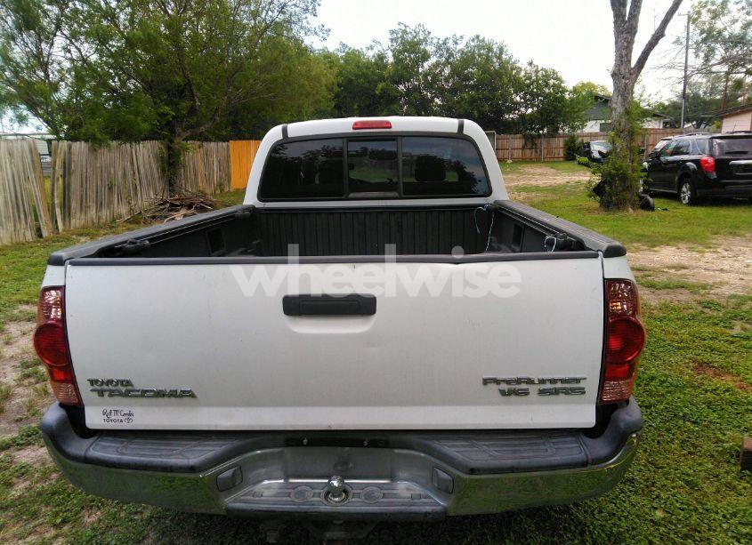 Photo 16 of 2005 Toyota Tacoma DBL CAB PRERUNNER LNG BED (VIN 5TEKU72N05Z062827)