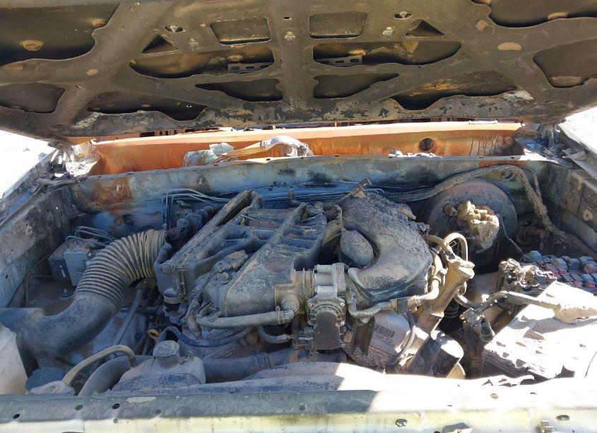 Photo 10 of 2005 Toyota Tacoma DBL CAB PRERUNNER LNG BED (VIN 5TEKU72N15Z129533)