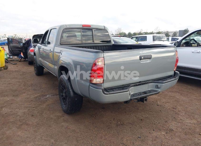 Photo 3 of 2006 Toyota Tacoma DBL CAB PRERUNNER LNG BED (VIN 5TEKU72N26Z276090)
