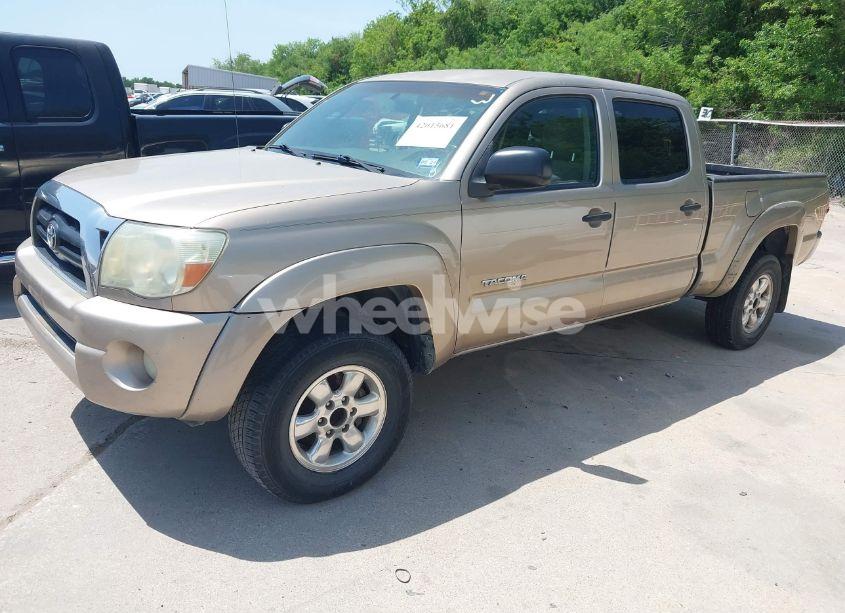 Photo 2 of 2006 Toyota Tacoma PRERUNNER V6 (VIN 5TEKU72N46Z265799)