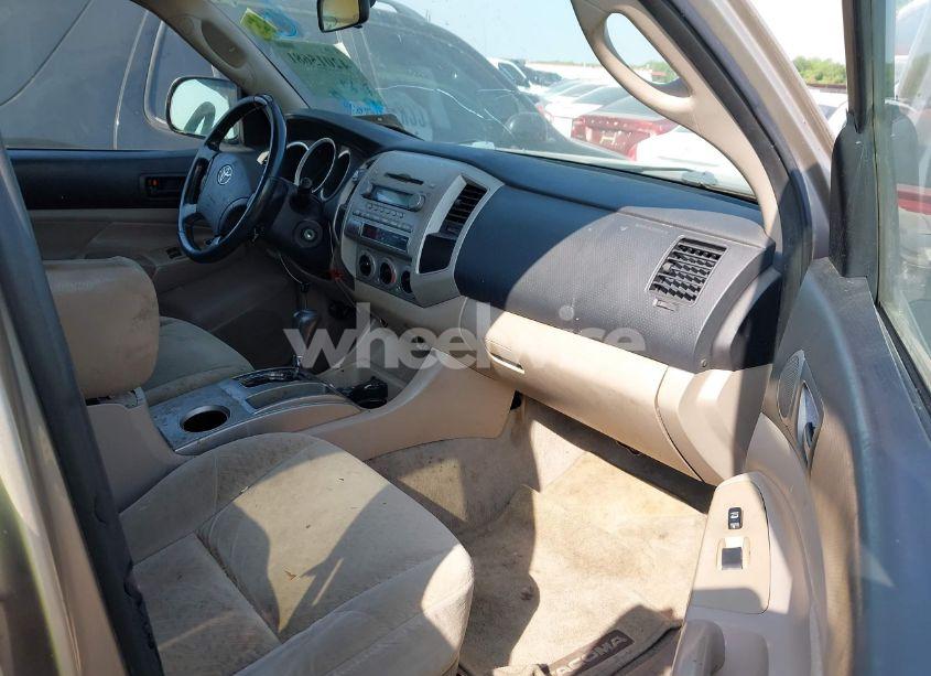 Photo 5 of 2006 Toyota Tacoma PRERUNNER V6 (VIN 5TEKU72N46Z265799)