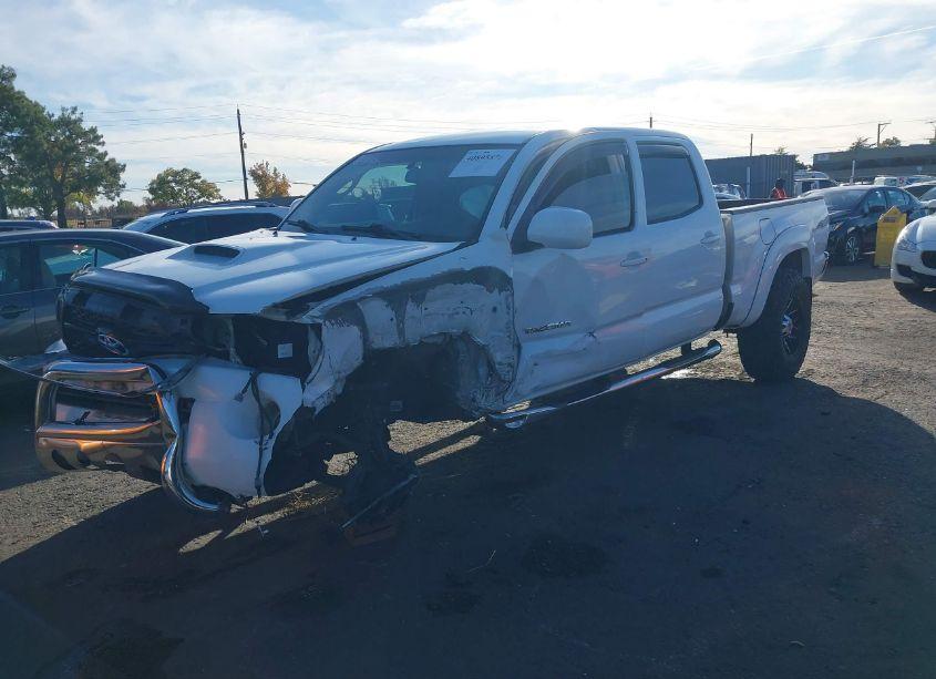 Photo 2 of 2008 Toyota Tacoma DBL CAB PRERUNNER LNG BED (VIN 5TEKU72N58Z503470)