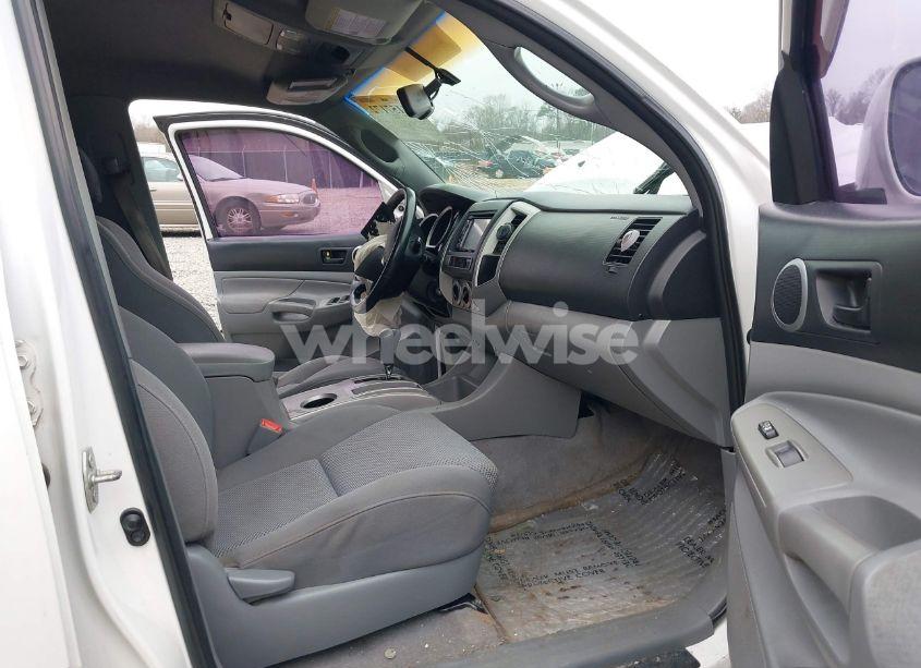 Photo 5 of 2007 Toyota Tacoma DBL CAB PRERUNNER LNG BED (VIN 5TEKU72N67Z418118)