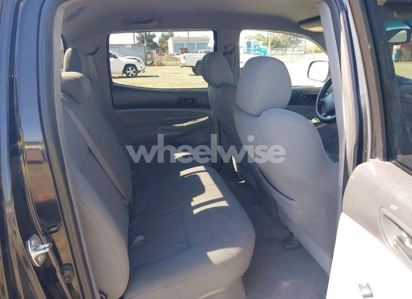 Photo 8 of 2007 Toyota Tacoma PRERUNNER V6 (VIN 5TEKU72NX7Z463157)