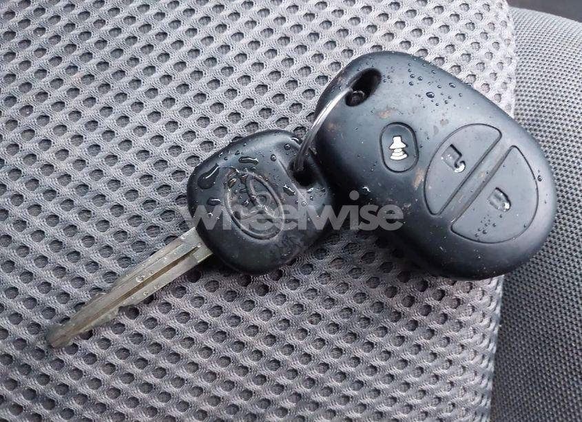 Photo 11 of 2005 Toyota Tacoma DOUBLE CAB (VIN 5TELU42N05Z063916)