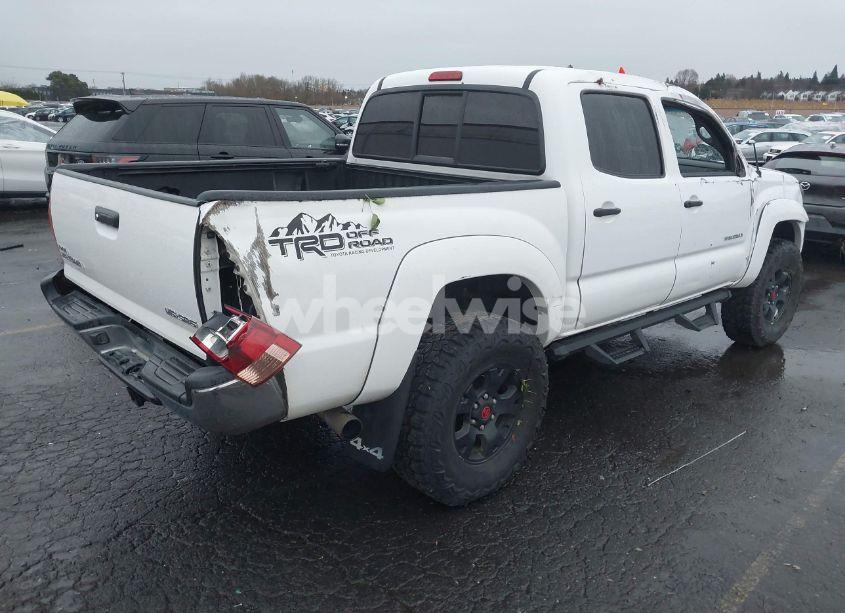 Photo 4 of 2005 Toyota Tacoma DOUBLE CAB (VIN 5TELU42N05Z063916)