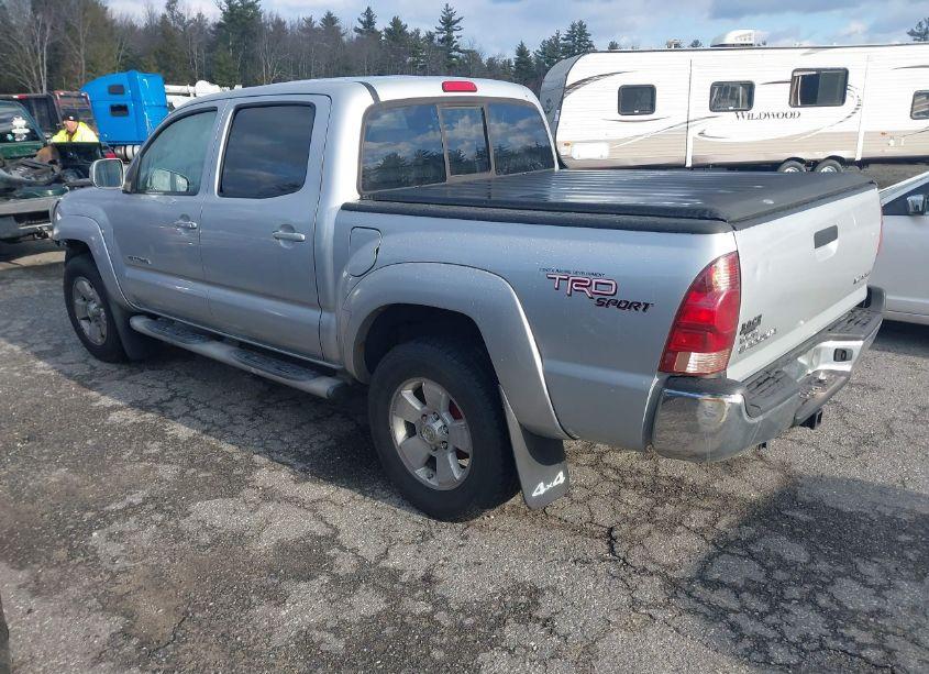 Photo 3 of 2006 Toyota Tacoma DOUBLE CAB (VIN 5TELU42N06Z198895)