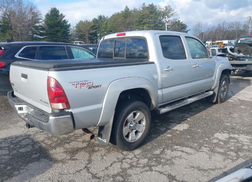 Photo 4 of 2006 Toyota Tacoma DOUBLE CAB (VIN 5TELU42N06Z198895)