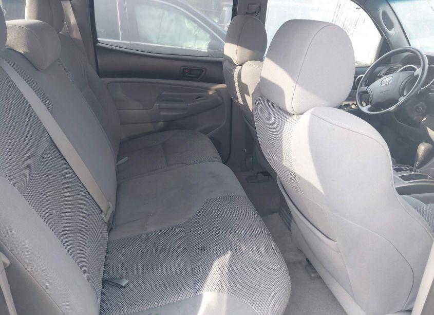 Photo 8 of 2006 Toyota Tacoma DOUBLE CAB (VIN 5TELU42N06Z198895)