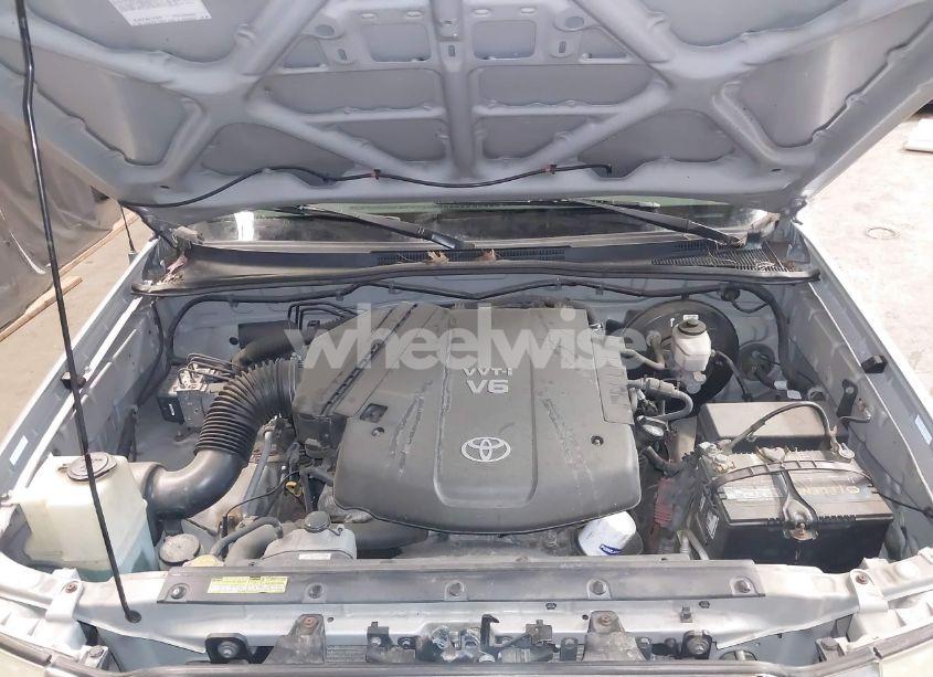 Photo 10 of 2006 Toyota Tacoma BASE V6 (VIN 5TELU42N06Z261591)