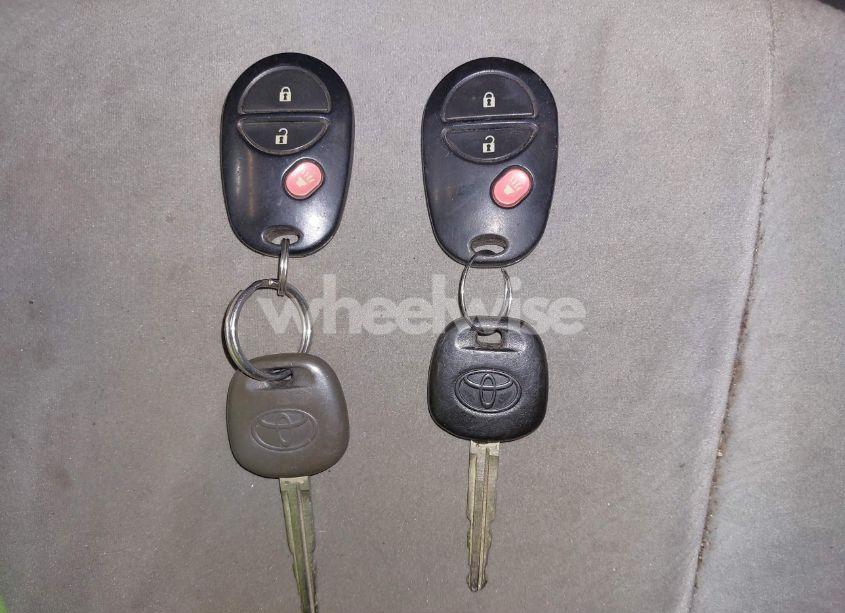 Photo 11 of 2006 Toyota Tacoma BASE V6 (VIN 5TELU42N06Z261591)