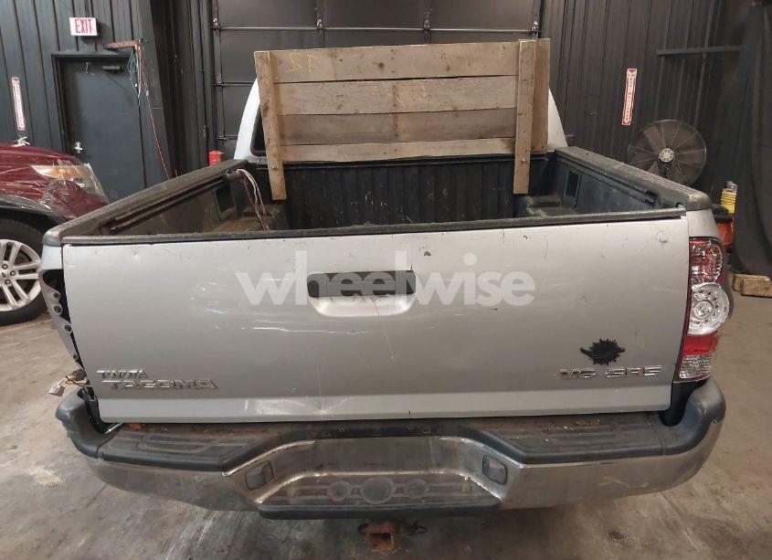 Photo 17 of 2006 Toyota Tacoma BASE V6 (VIN 5TELU42N06Z261591)