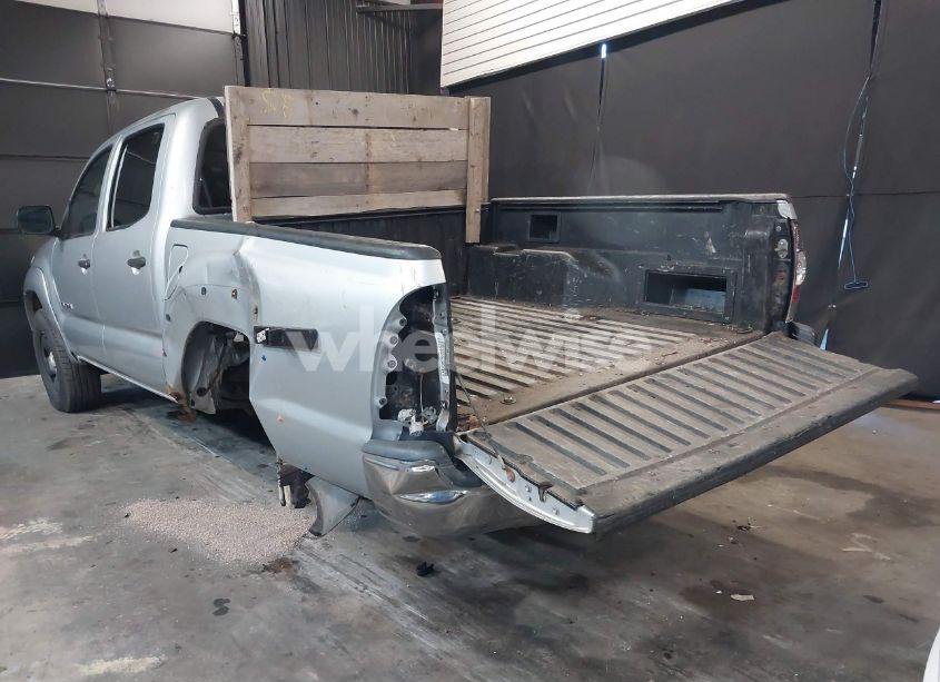 Photo 3 of 2006 Toyota Tacoma BASE V6 (VIN 5TELU42N06Z261591)