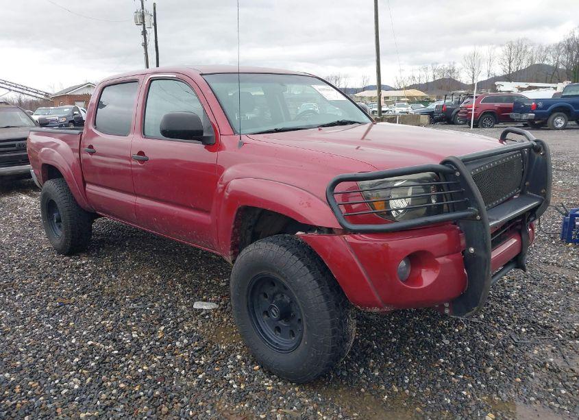 2005 Toyota Tacoma DOUBLE CAB (VIN 5TELU42N15Z025028) main photo