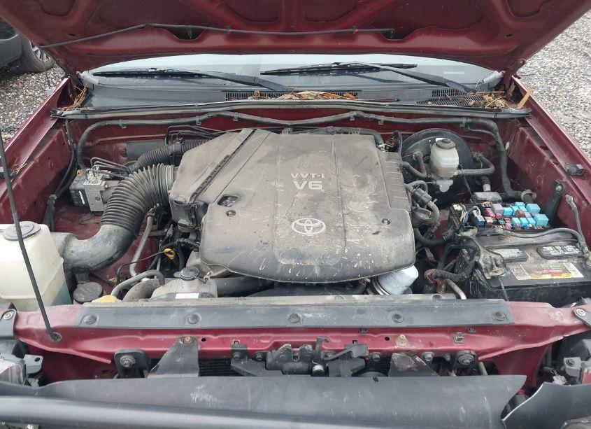 Photo 10 of 2005 Toyota Tacoma DOUBLE CAB (VIN 5TELU42N15Z025028)