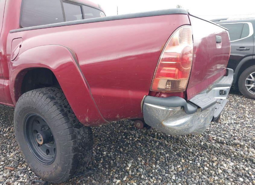Photo 12 of 2005 Toyota Tacoma DOUBLE CAB (VIN 5TELU42N15Z025028)