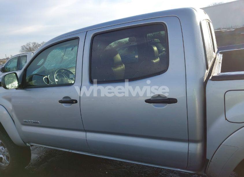 Photo 14 of 2006 Toyota Tacoma DOUBLE CAB (VIN 5TELU42N16Z153920)