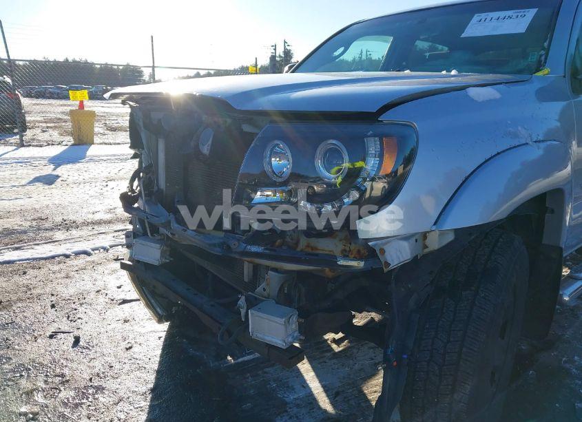 Photo 19 of 2005 Toyota Tacoma BASE V6 (VIN 5TELU42N25Z126207)