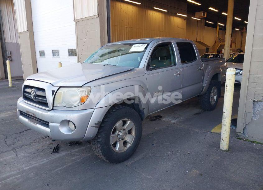 Photo 2 of 2006 Toyota Tacoma DOUBLE CAB (VIN 5TELU42N26Z240144)