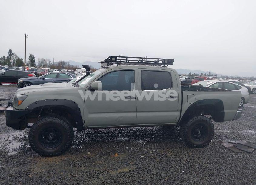 Photo 15 of 2005 Toyota Tacoma DOUBLE CAB (VIN 5TELU42N45Z065006)