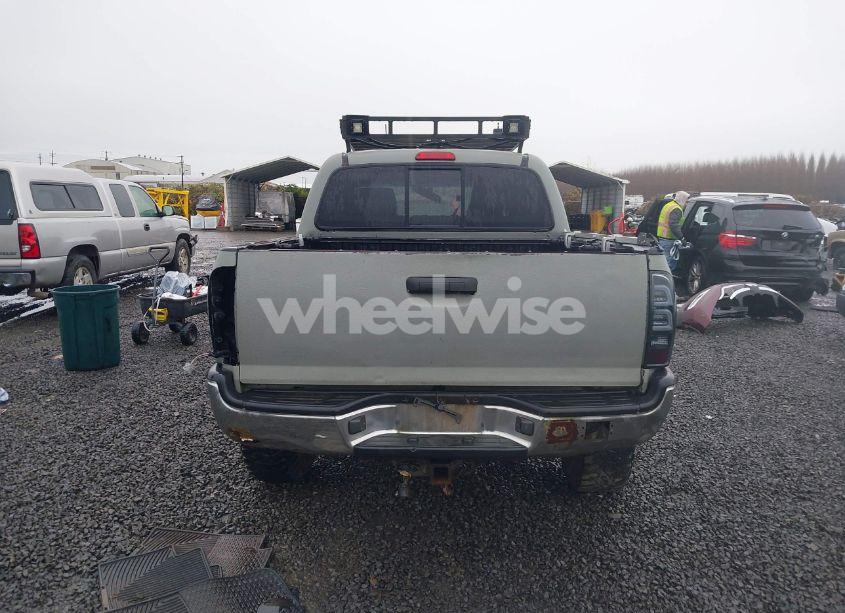 Photo 17 of 2005 Toyota Tacoma DOUBLE CAB (VIN 5TELU42N45Z065006)