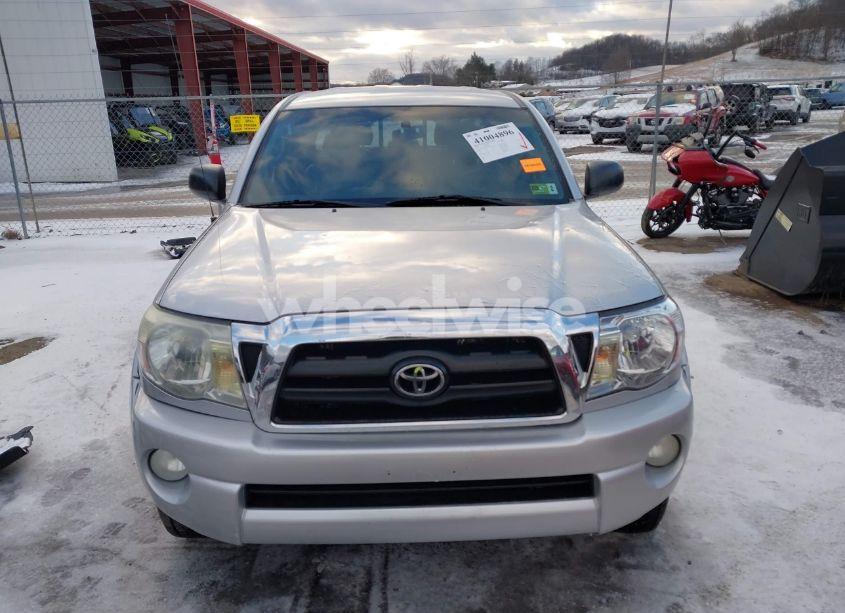 Photo 12 of 2005 Toyota Tacoma DOUBLE CAB (VIN 5TELU42N45Z088253)