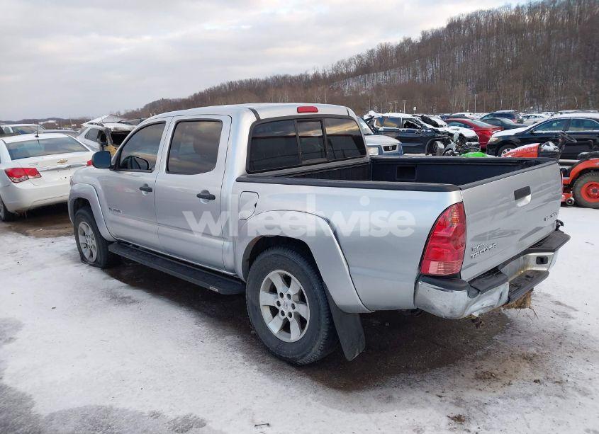 Photo 3 of 2005 Toyota Tacoma DOUBLE CAB (VIN 5TELU42N45Z088253)