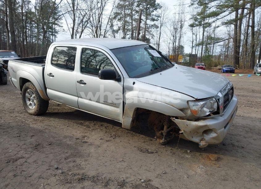 2005 Toyota Tacoma DOUBLE CAB (VIN 5TELU42N55Z069789) main photo